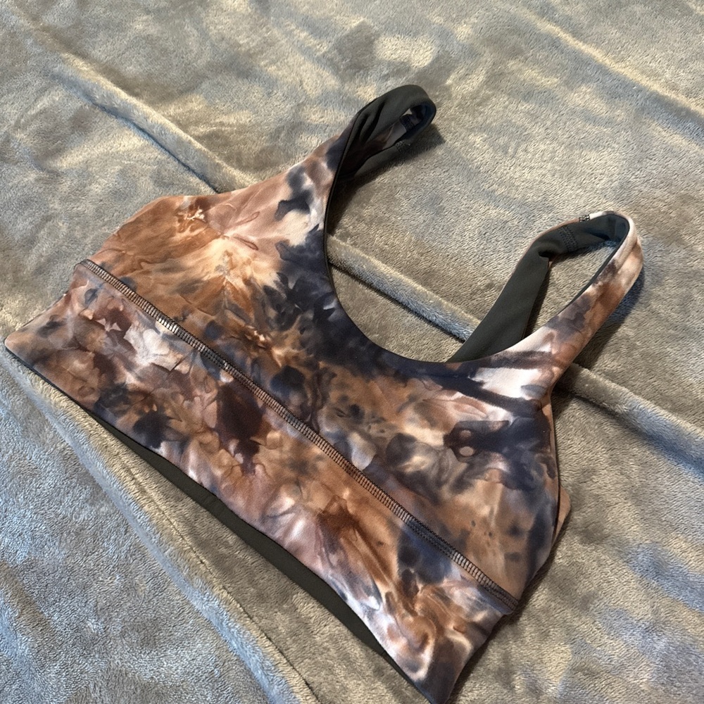 Lululemon reversible sports bra